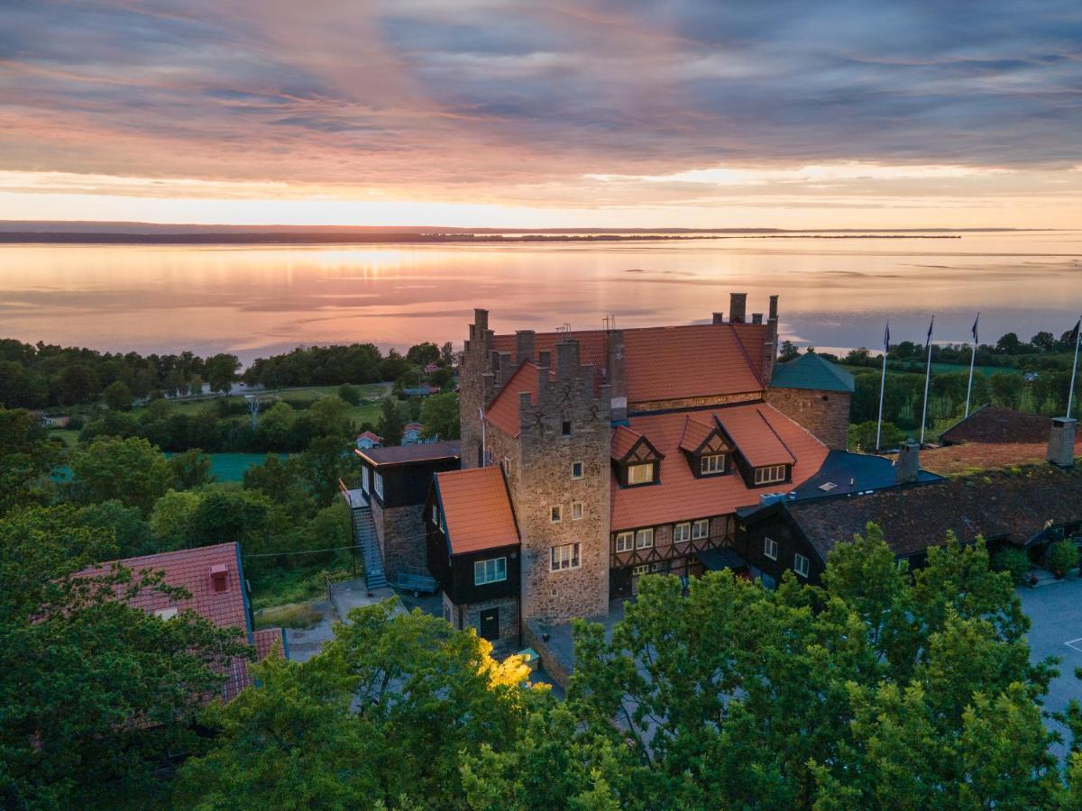 Hotel Gyllene Uttern Gränna Esterno foto